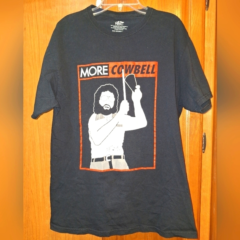 An NBC Saturday Night Live Need More Cowbell men's medium short sleeve t-shirt